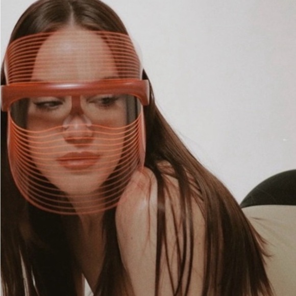 DMH ANTI-AGING LED LIGHT SHIELD MASK - Picture 5 of 6